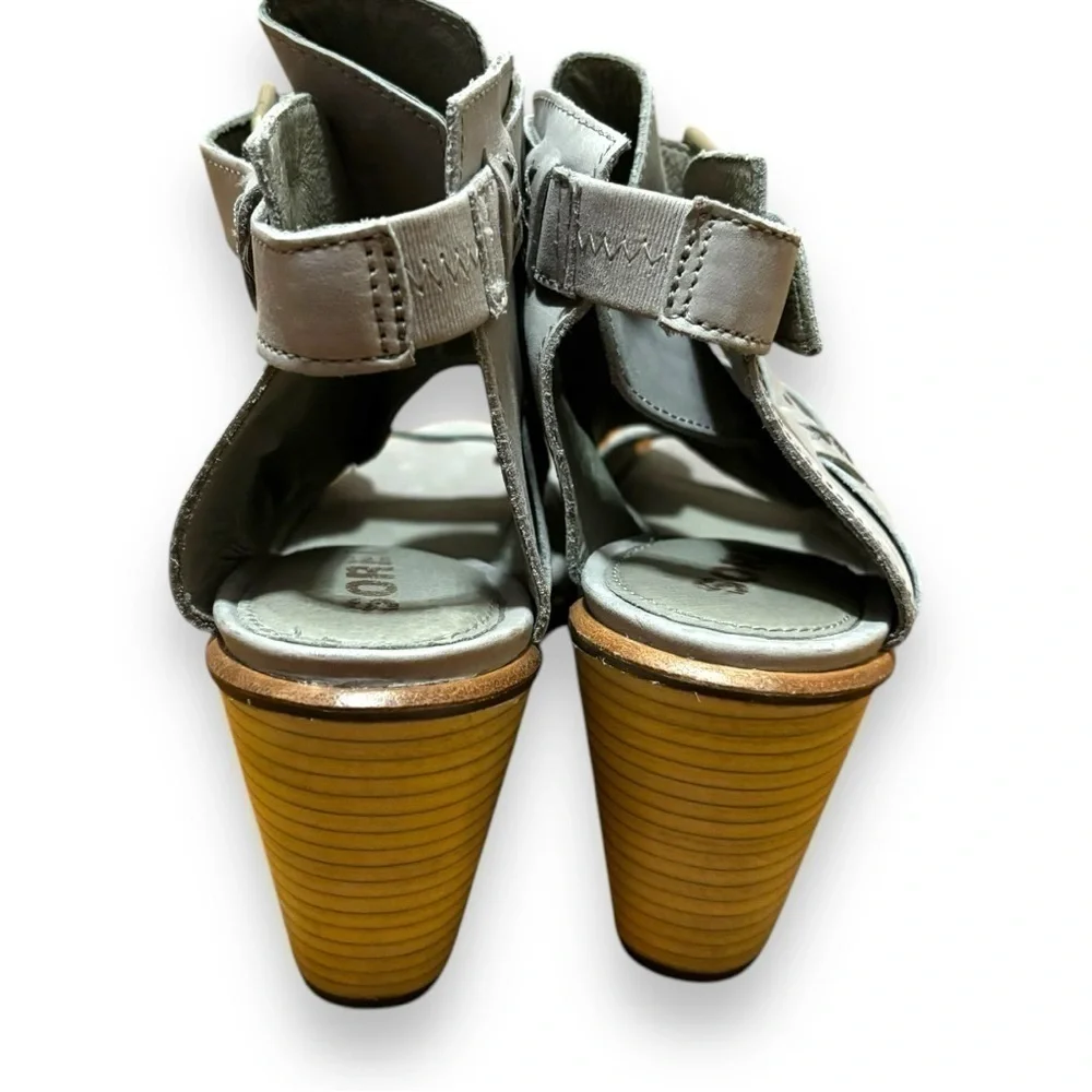 Sorel Gray/Taupe Buckle Nadia Leather Heeled Sandal - Size 10 - Picture 3 of 8